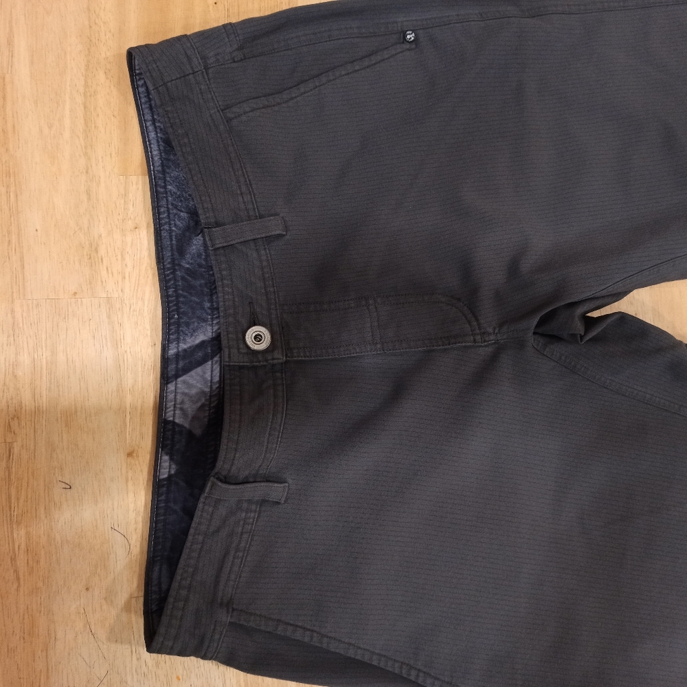 Lululemon atletica men's outdoor pants. Size 34 - Picture 5 of 8